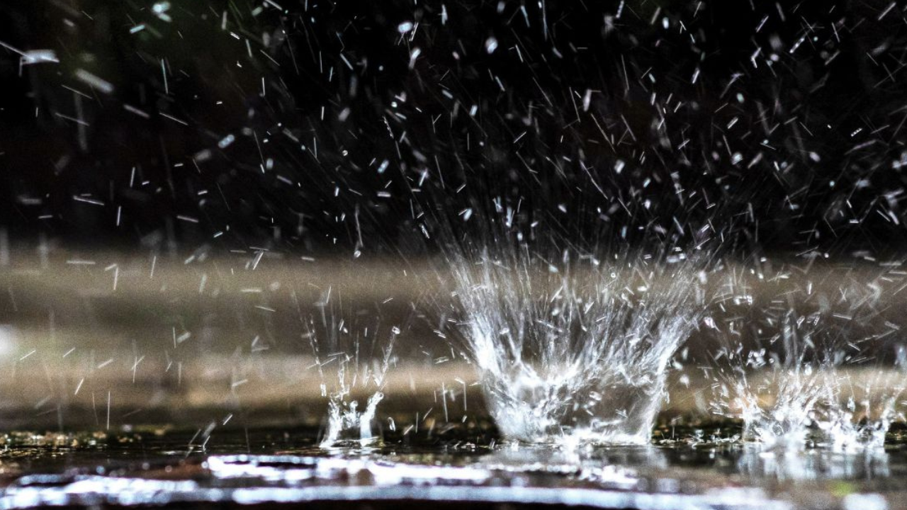 Waterbassin Valkenburg dreigt te overstromen na hevige regenval