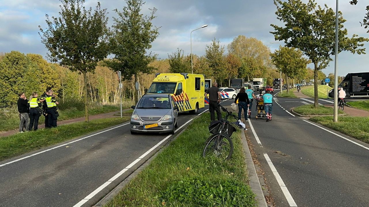 Fietsster gewond na botsing met auto in Gronsveld
